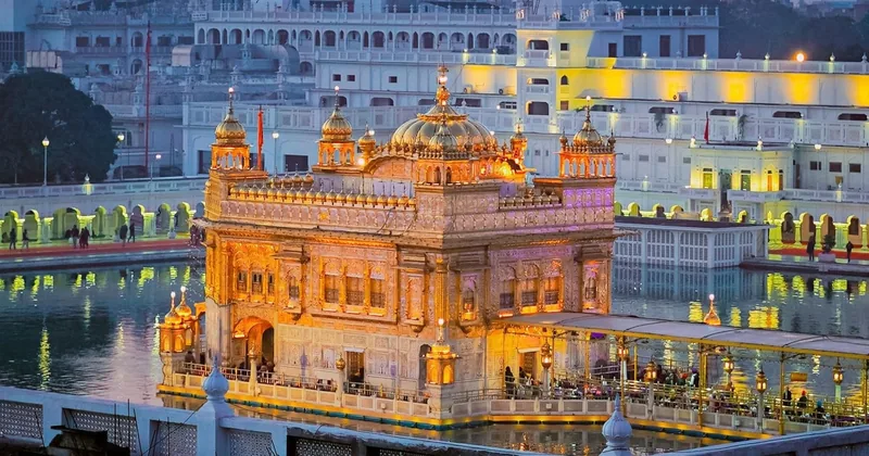 Goldener Tempel, Jallianwala Bagh & Wagah an einem Tag