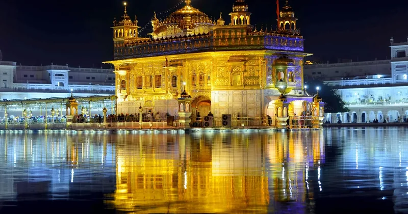 Nachtspaziergang am Goldenen Tempel
